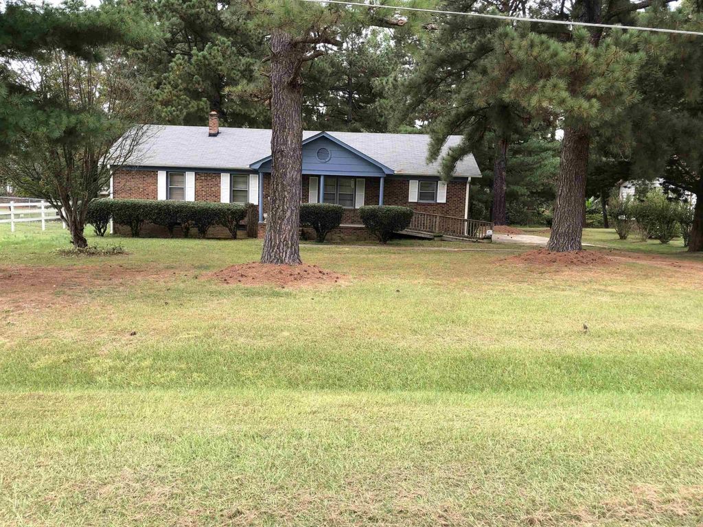 132 Brookhaven Court, Henderson