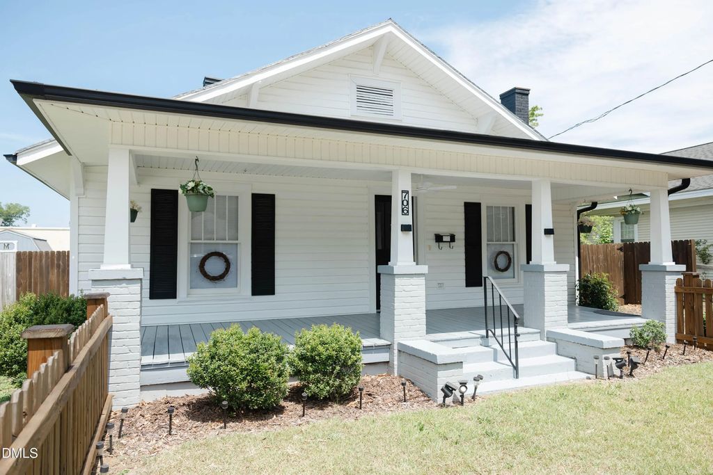 706 S Magnolia, Dunn