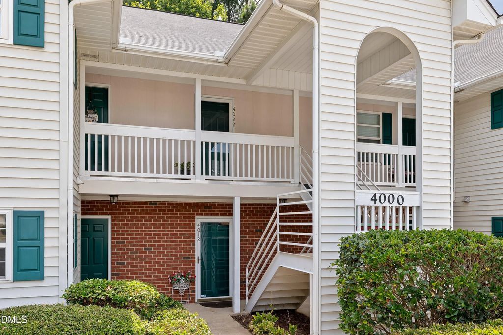 4022 Wellington Ridge Loop, Cary