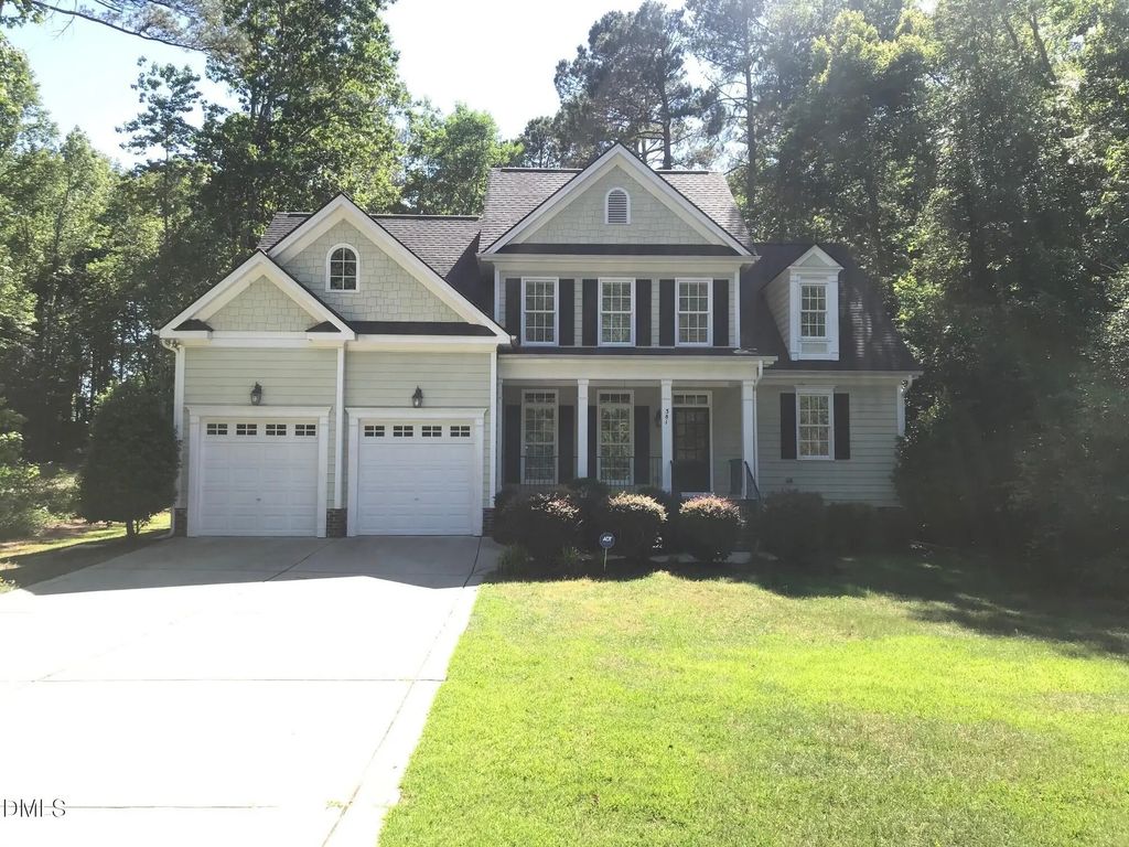 381 Carolina Oaks Avenue, Smithfield