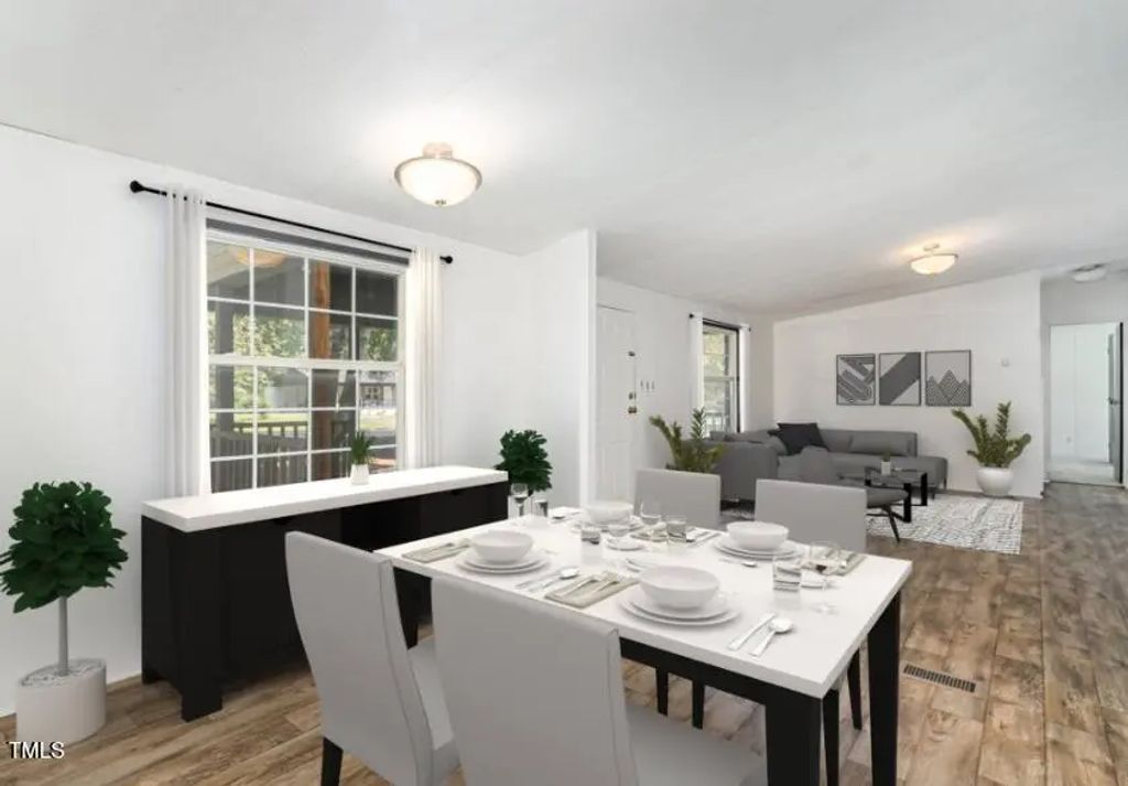 548 Riddle Avenue, Hillsborough