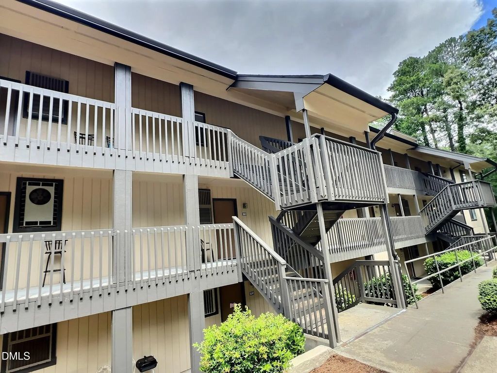 3081 Huntleigh Drive, Raleigh