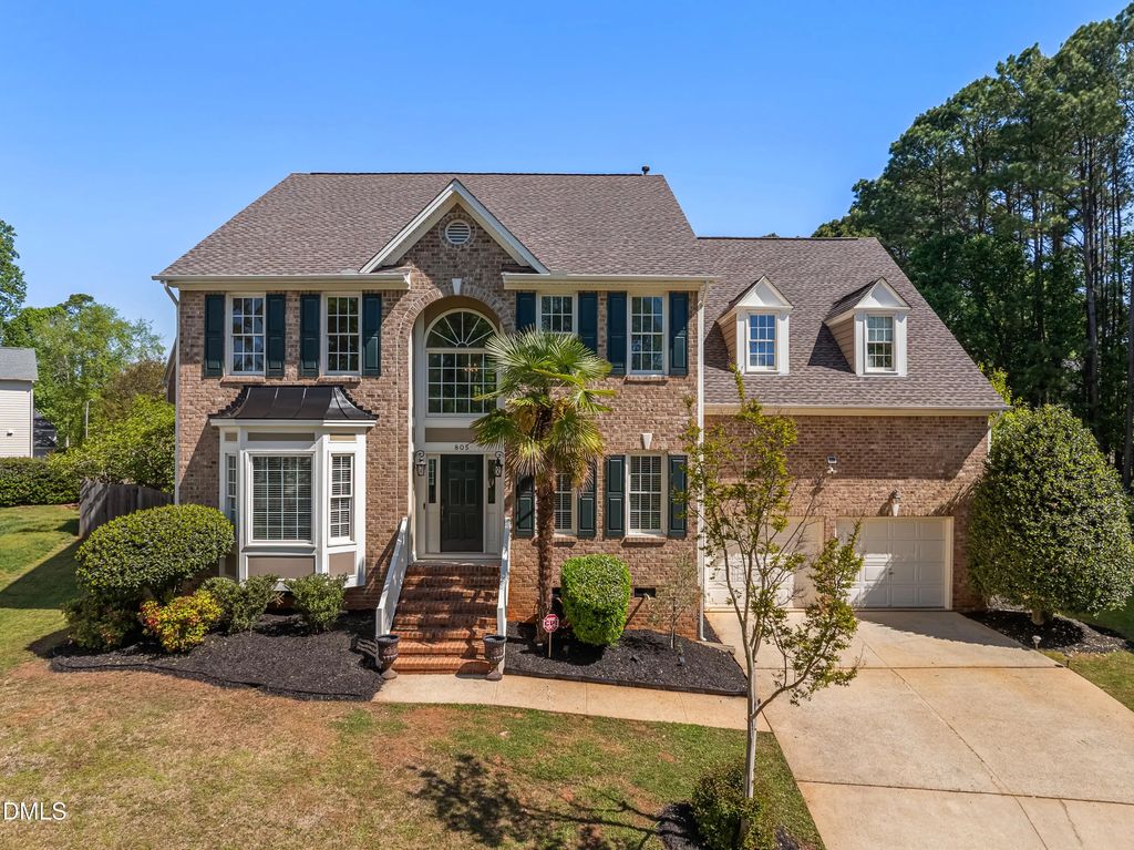 805 Cricketfield Lane, Cary