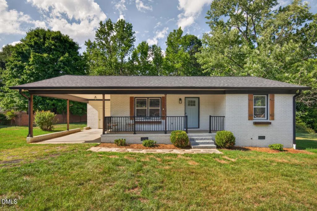 539 Riddle Avenue, Hillsborough