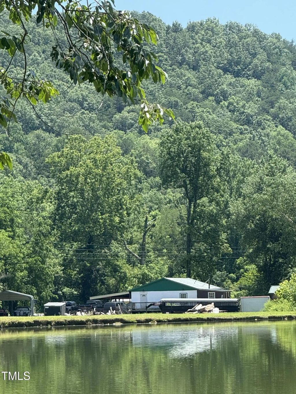 1694 Polly Spout Road, Marion
