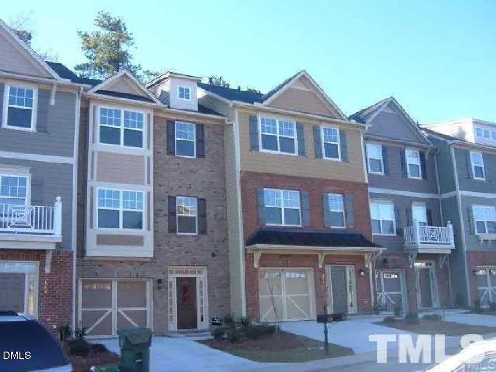 132 Linden Park Lane, Cary