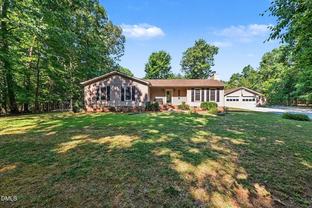 7711 Quail Hollow Drive, Hillsborough