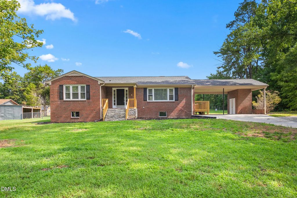 5819 Scarlet Oak Drive, McLeansville