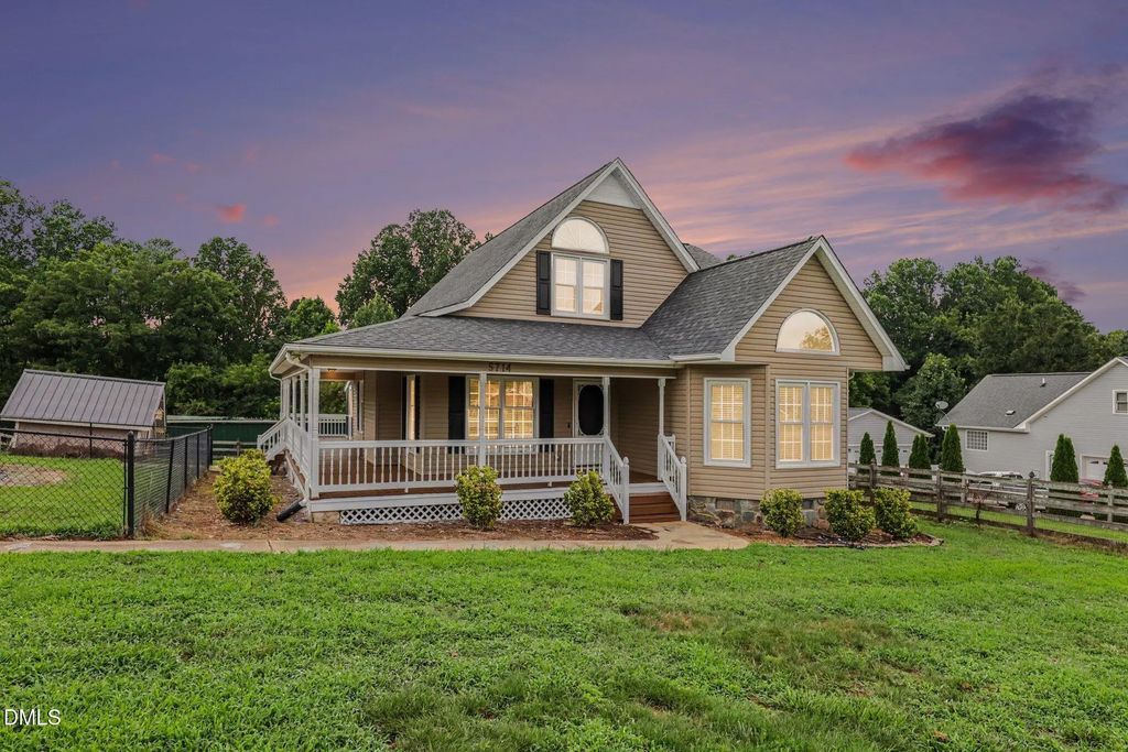 5714 Rolling Meadows Road, Randleman