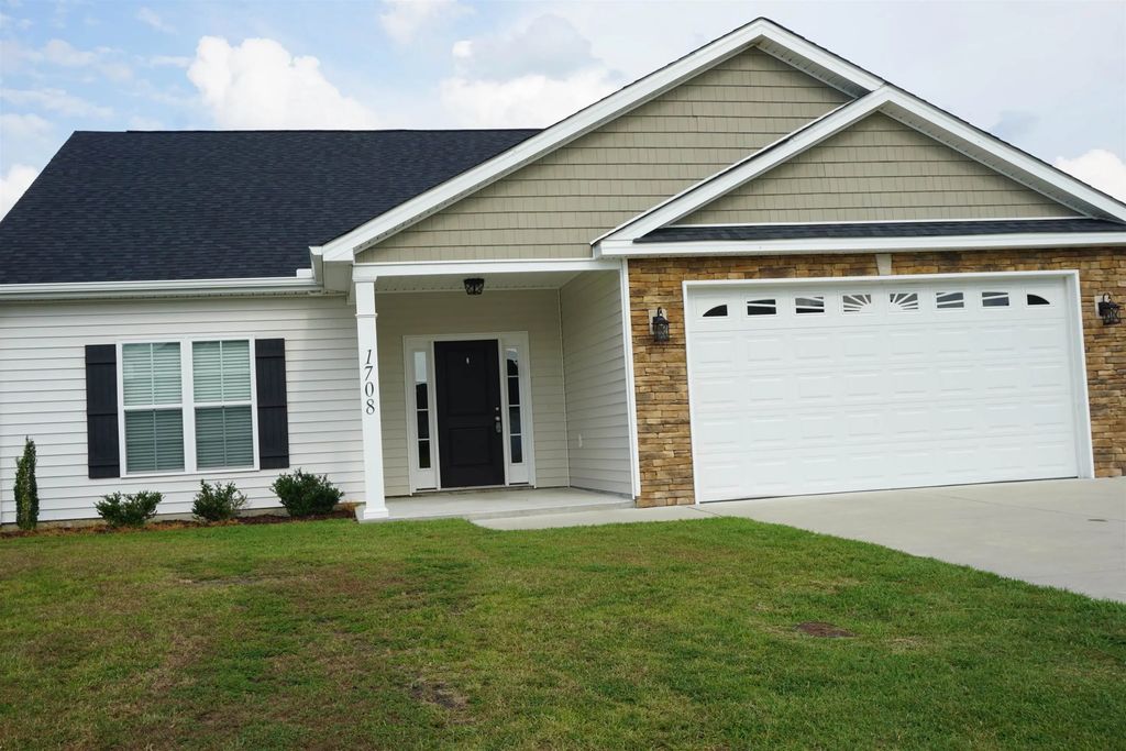 1708 Penncross Drive, Greenville