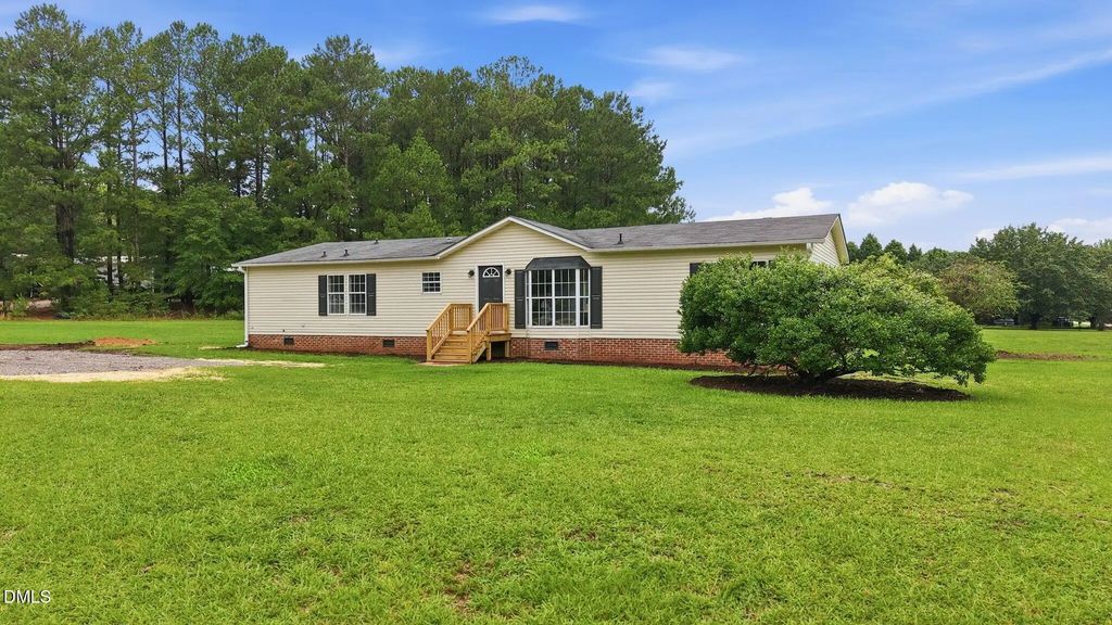 102 Pineview Drive, Louisburg