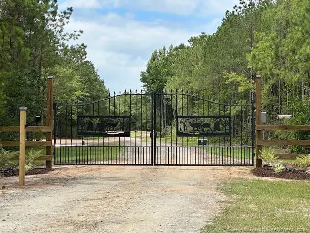 211 Denton Lane, White Lake