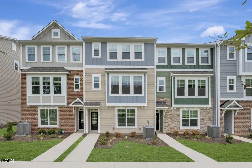 2919 Richardson Road, Apex