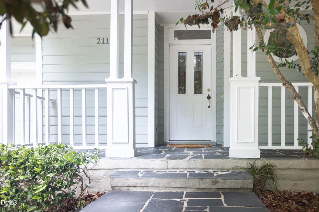 211 Oxford Hills Drive, Chapel Hill