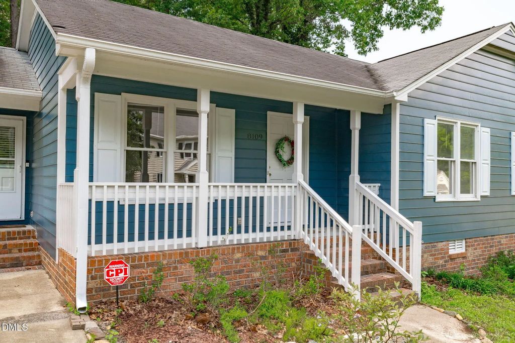 8109 Round Oak Road, Raleigh