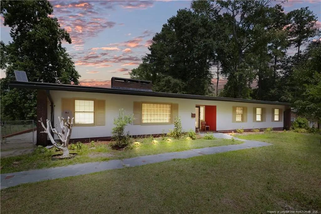 1946 Forest Hills Drive, Fayetteville