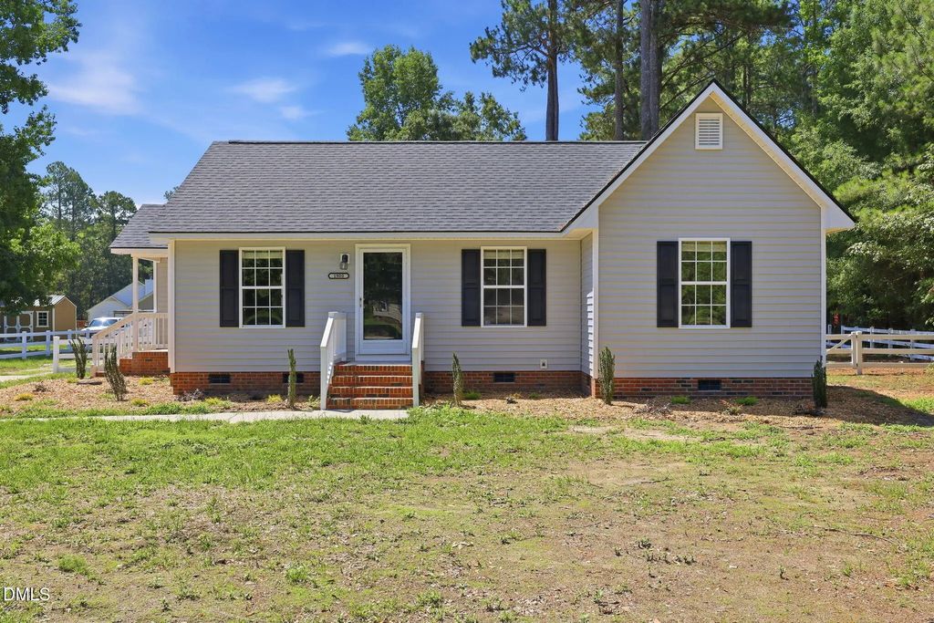 1900 Horseshoe Bend Road, Erwin