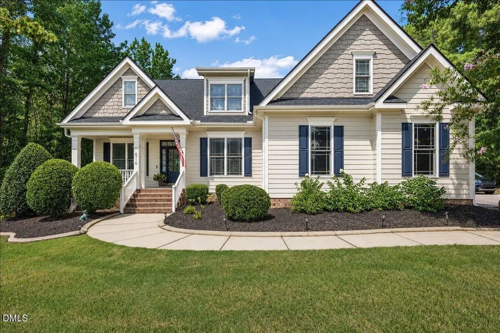 6716 Stepherly Way, Holly Springs