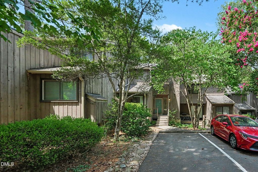 206 Ridge Trail, Chapel Hill