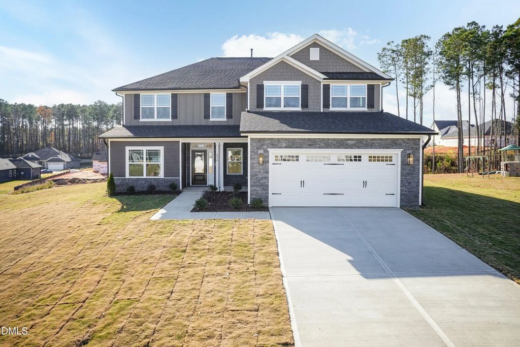105 Jackson Rdg Way, Pikeville