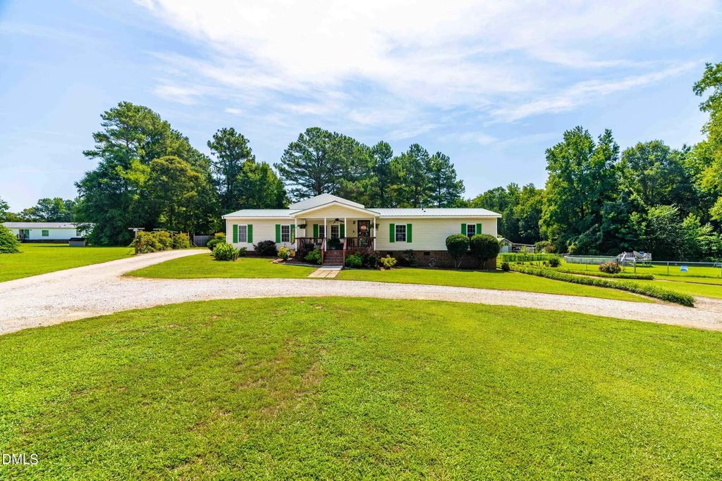 111 Cockrell Avenue, Kenly