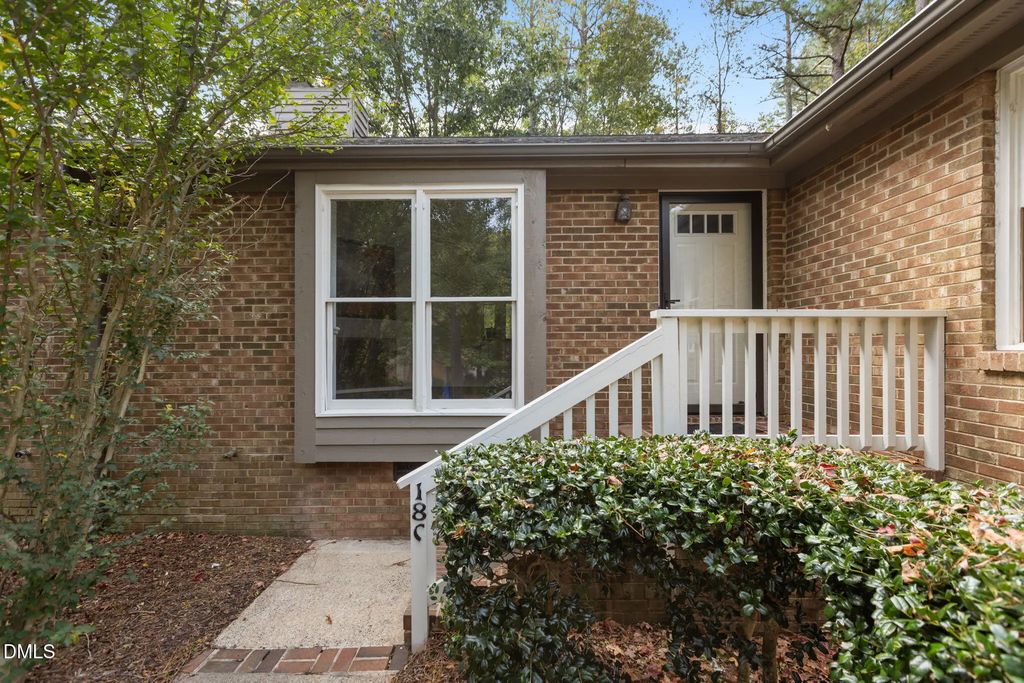 500 W Woodcroft Parkway 18c, Durham