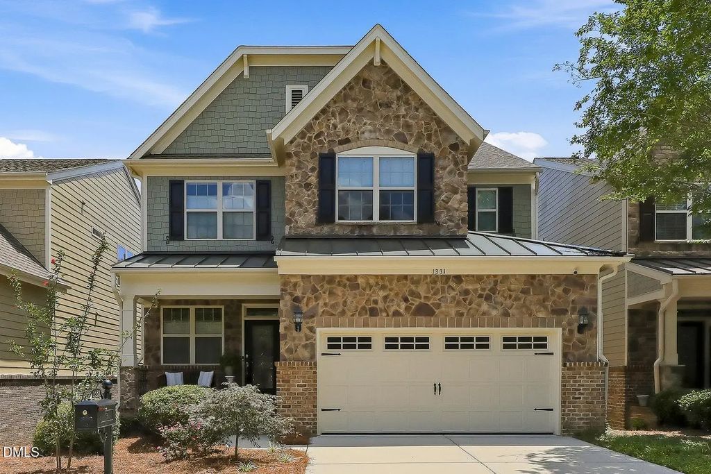 1331 English Cottage Lane, Cary