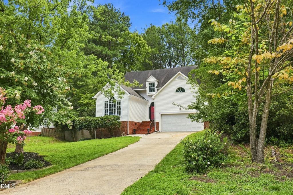 213 Avent Pines Lane, Holly Springs