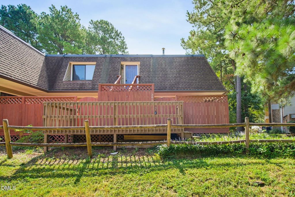 386 Summerwalk Circle 386, Chapel Hill
