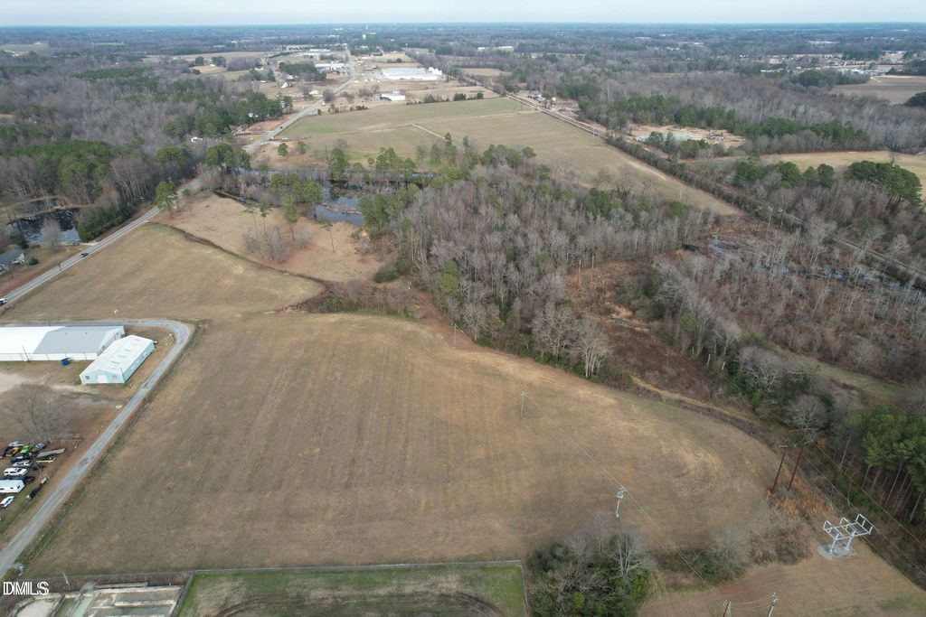00000 N Ellis Avenue, Dunn