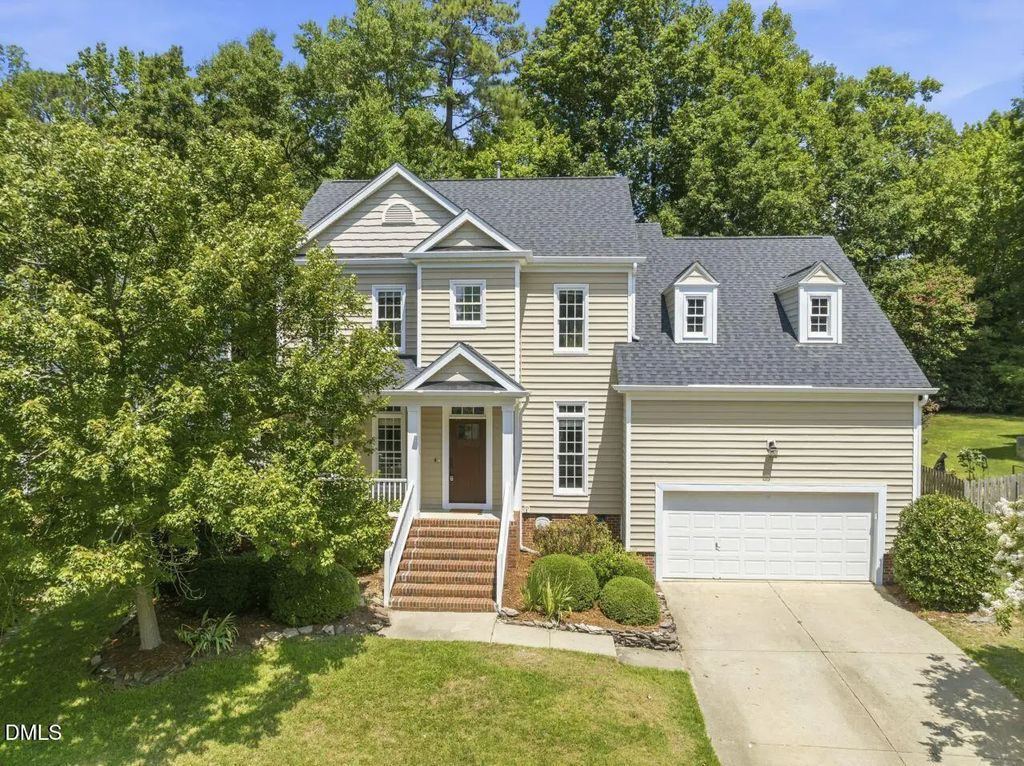 1316 Pendula Path, Apex