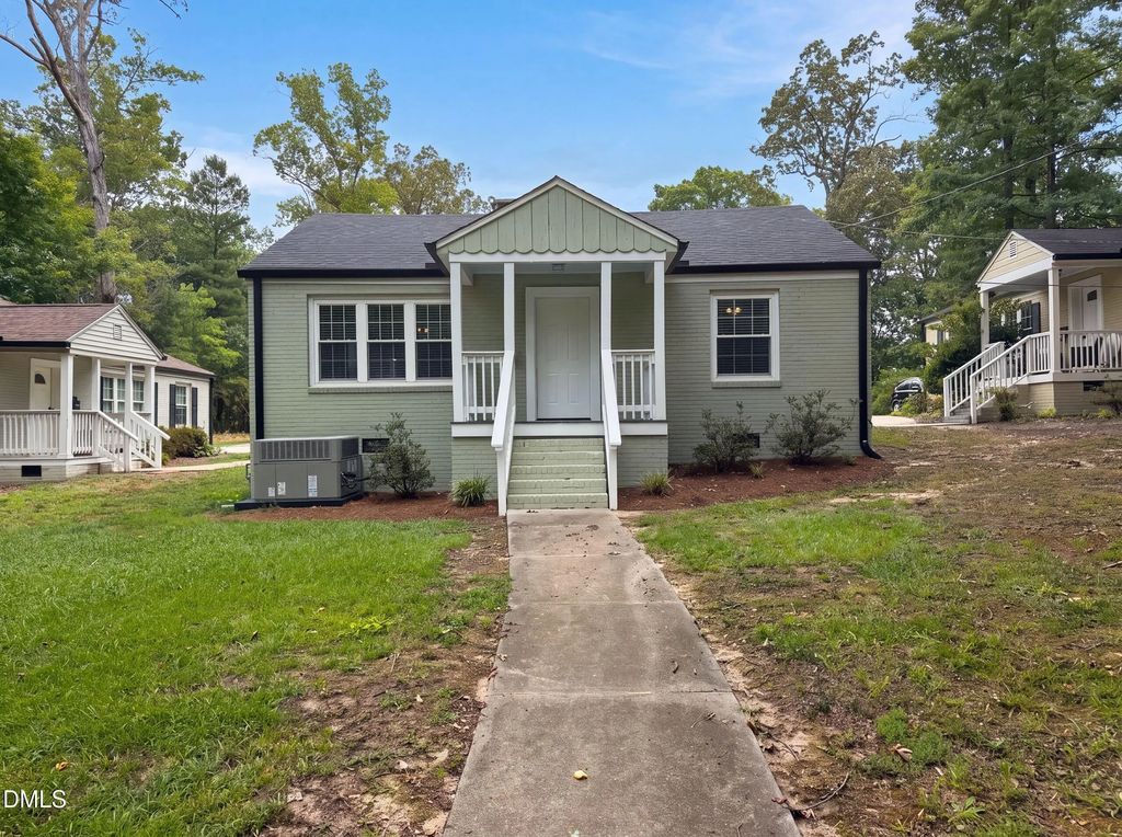 1712 N Roxboro Street, Durham