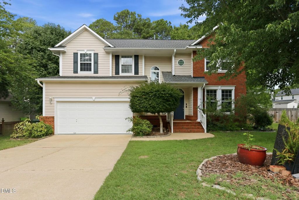 5128 Pinehall Wynd, Raleigh