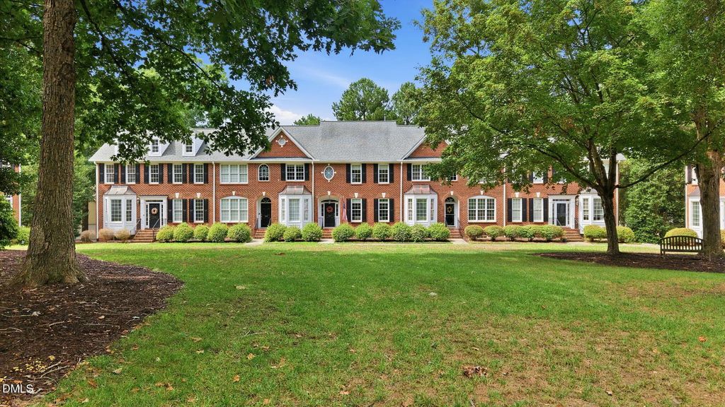 227 Kenmont Drive, Holly Springs