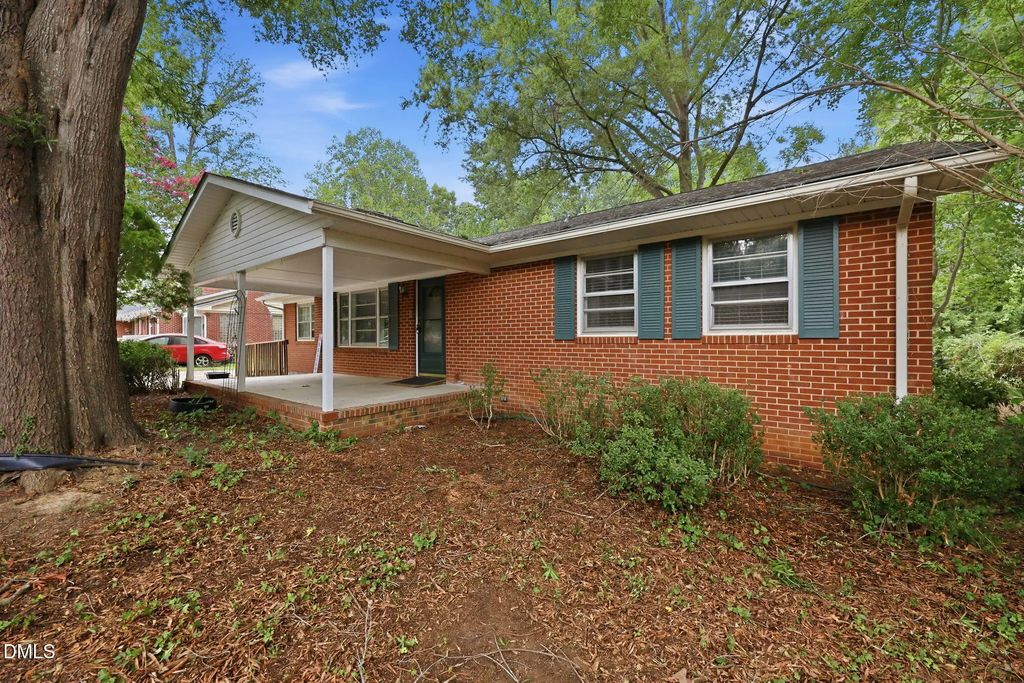 719 Greenwood Drive, Burlington