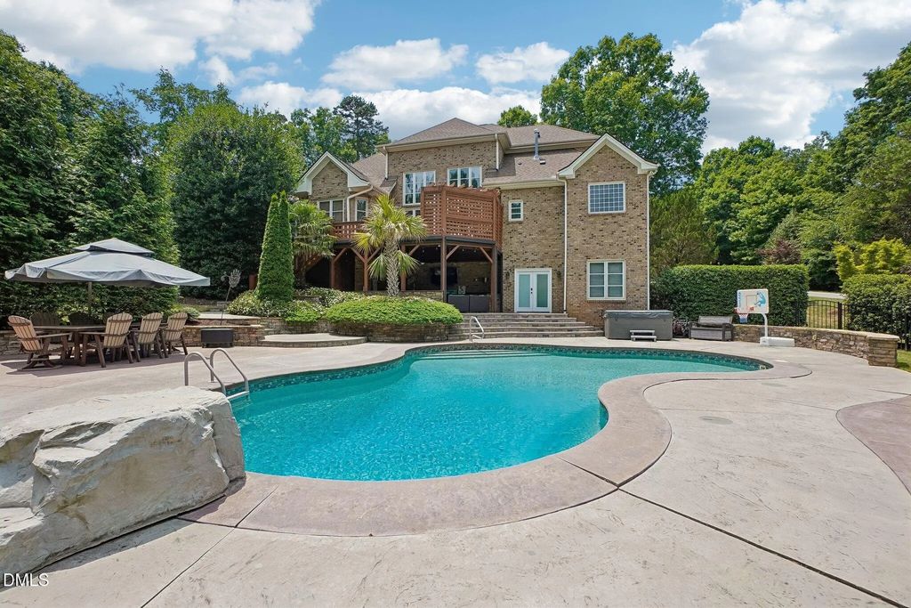 10912 Fitzwilliam Street, Raleigh