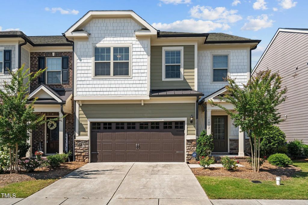 1882 Blue Jay Point, Apex