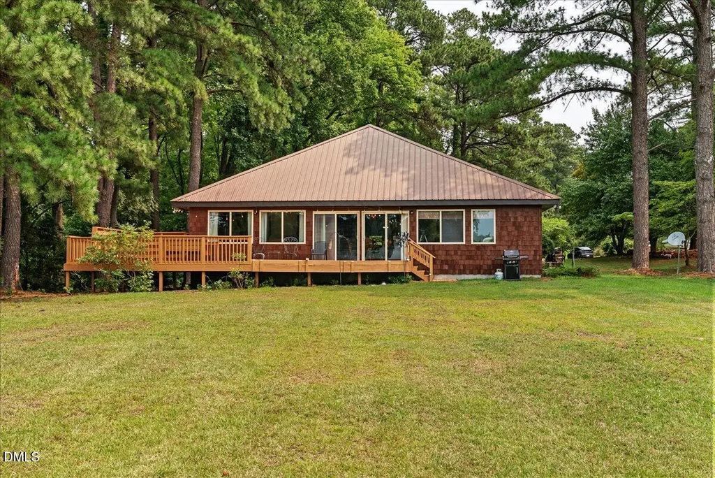 142 Appletree Lane, Manson