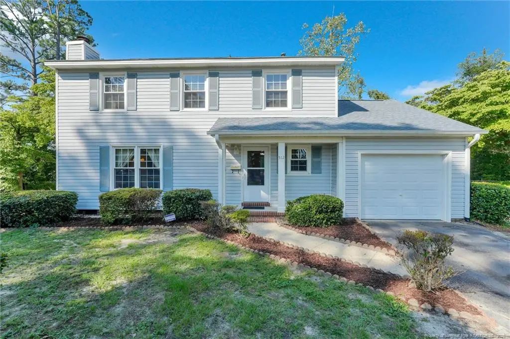 512 Shoreline Drive, Fayetteville