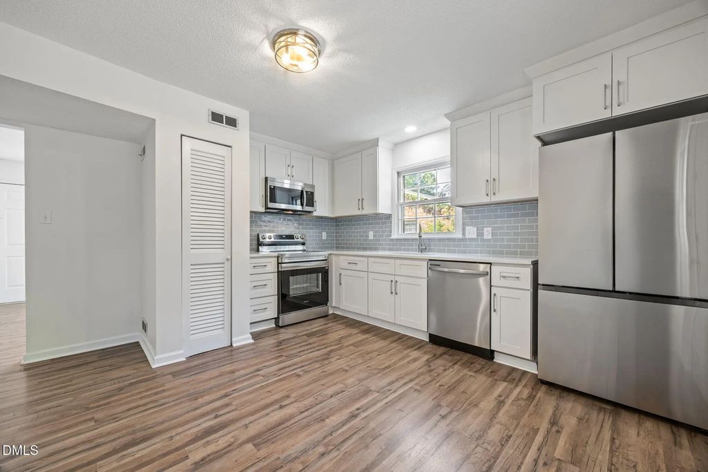 105 E Murray Avenue, Durham