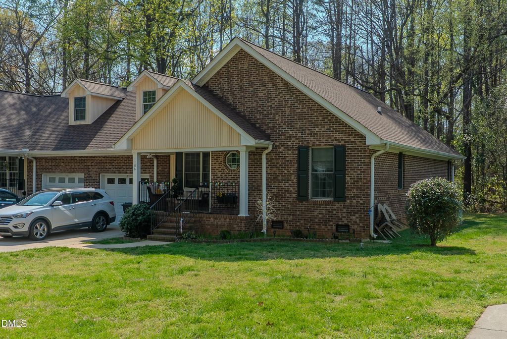 2012 S Mebane Street Apt 106, Burlington