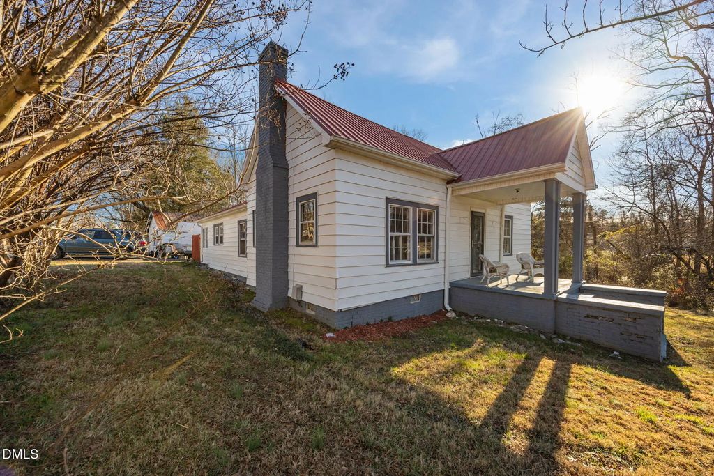 801 Whitsett Avenue, Gibsonville