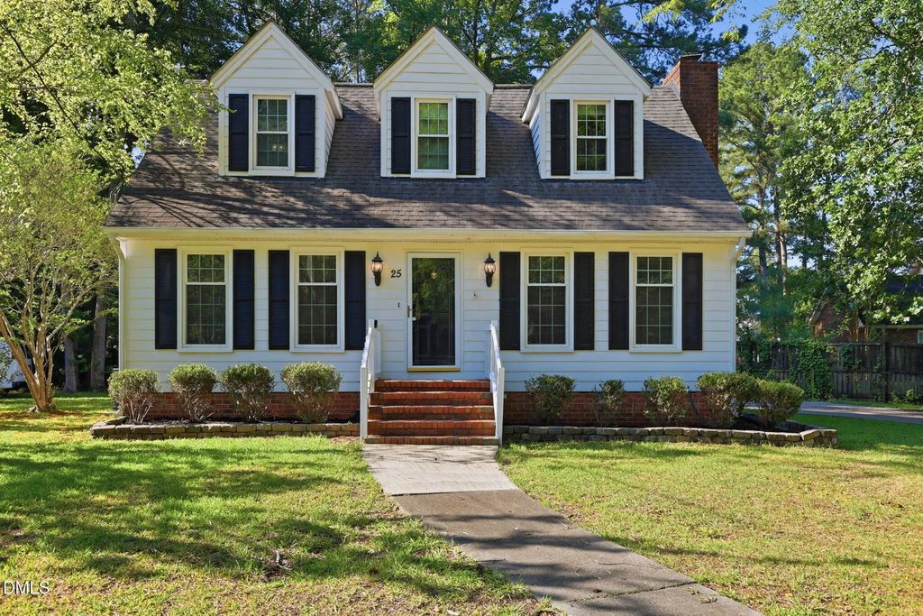 25 Camelia Drive, Smithfield