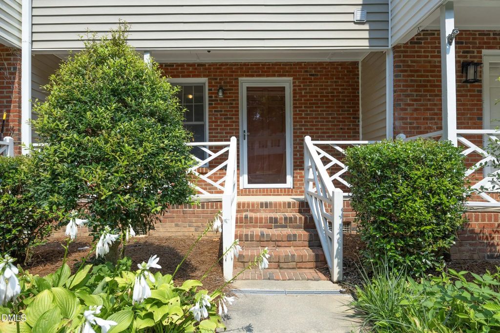 4636 Townesbury Lane, Raleigh