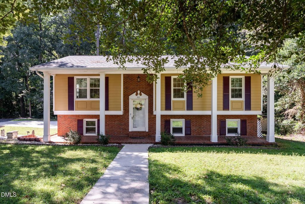 301 November Street, Garner