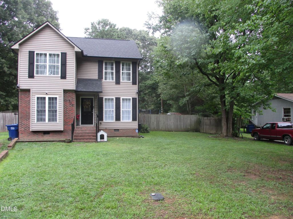 307 S Fairview Street, Liberty