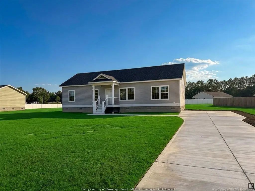 235 Glencove Drive, Lumberton