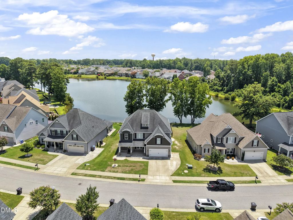 8809 Buffalo Gourd Lane, Angier