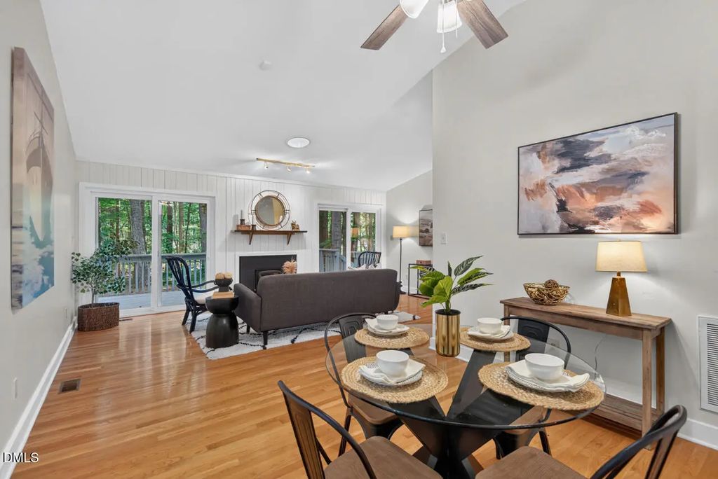 614 Hatch Road, Chapel Hill