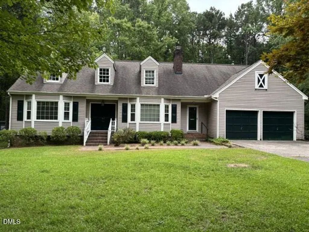 10608 Lake Place, Zebulon